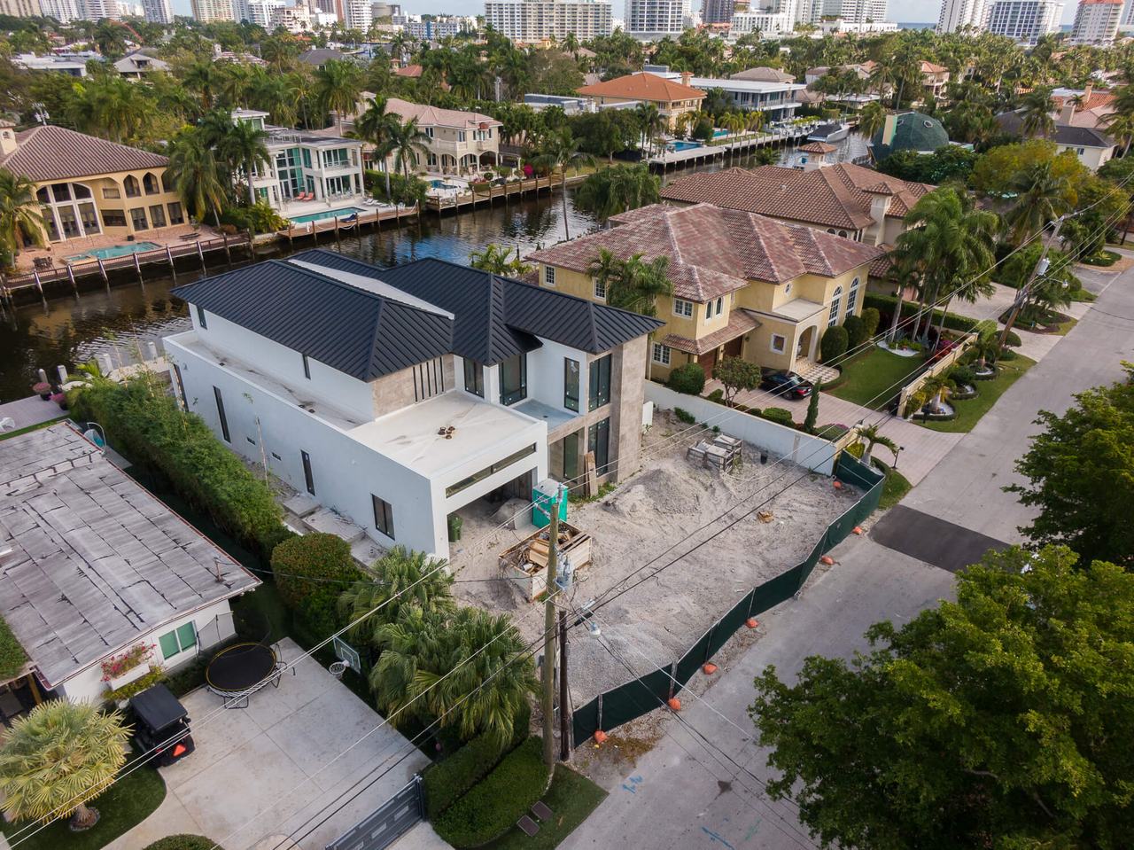 Fort Lauderdale real estate under construction — photo reference