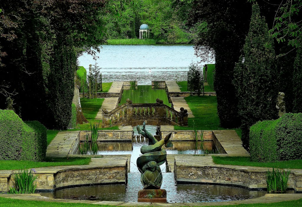 3D Architecture Renders: a Reference Image with the Garden