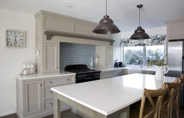 A Reference Picture Showing a Kitchen in Light Colors