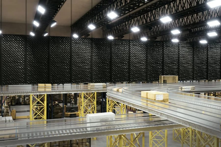 Logistics conveyor system 3D rendering
