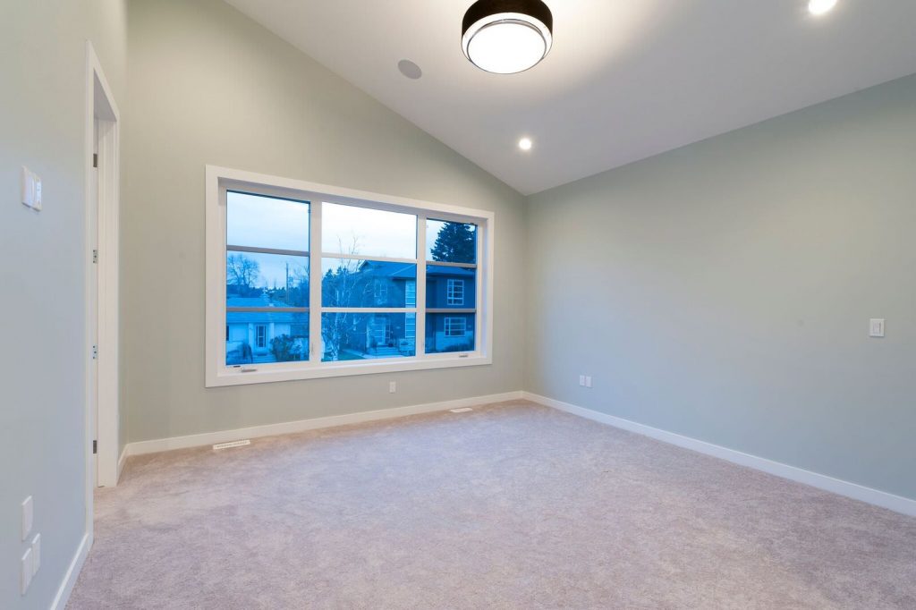 Potentially Cozy Bedroom For Sale Before Virtual Staging