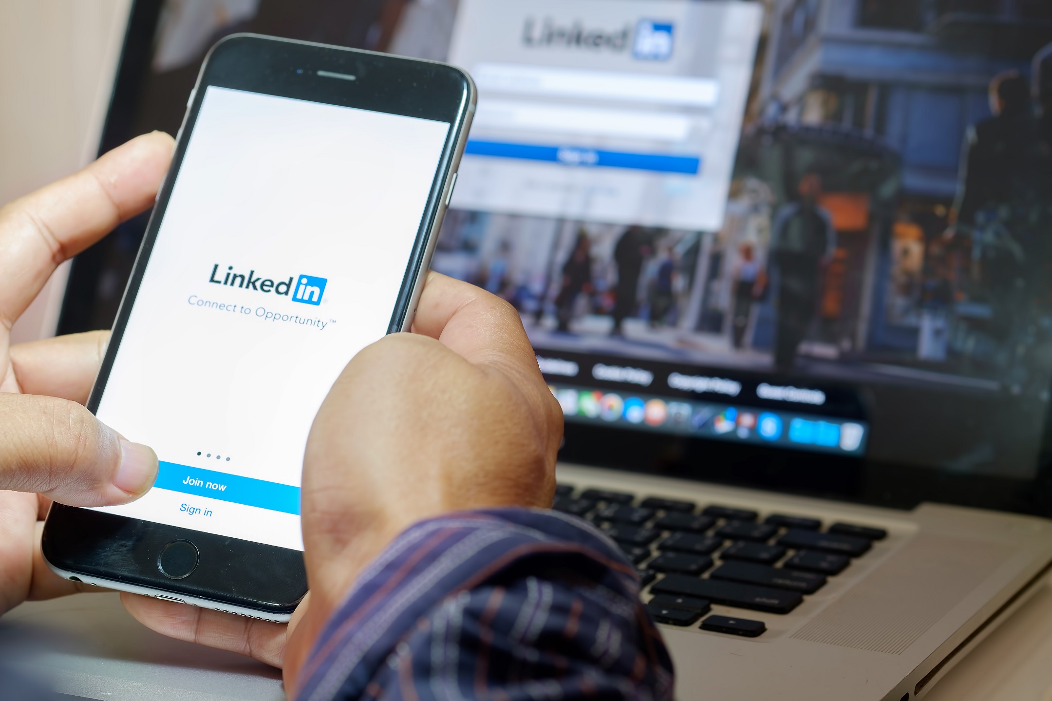 An Architect Using LinkedIn for Business Purposes